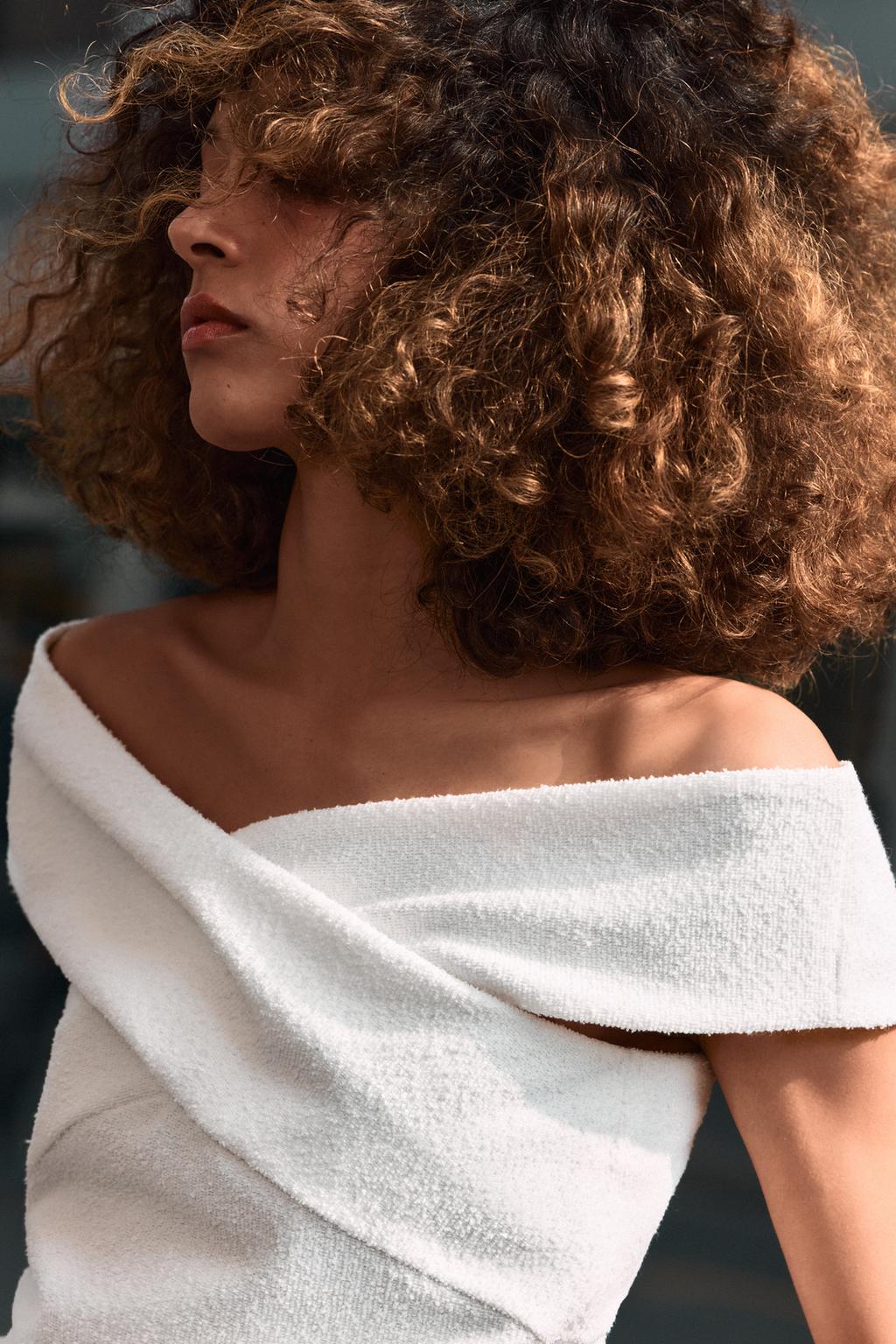 ТОП ИЗ БУКЛИРОВАННОЙ ТКАНИ НА ЗАПÁХЕ