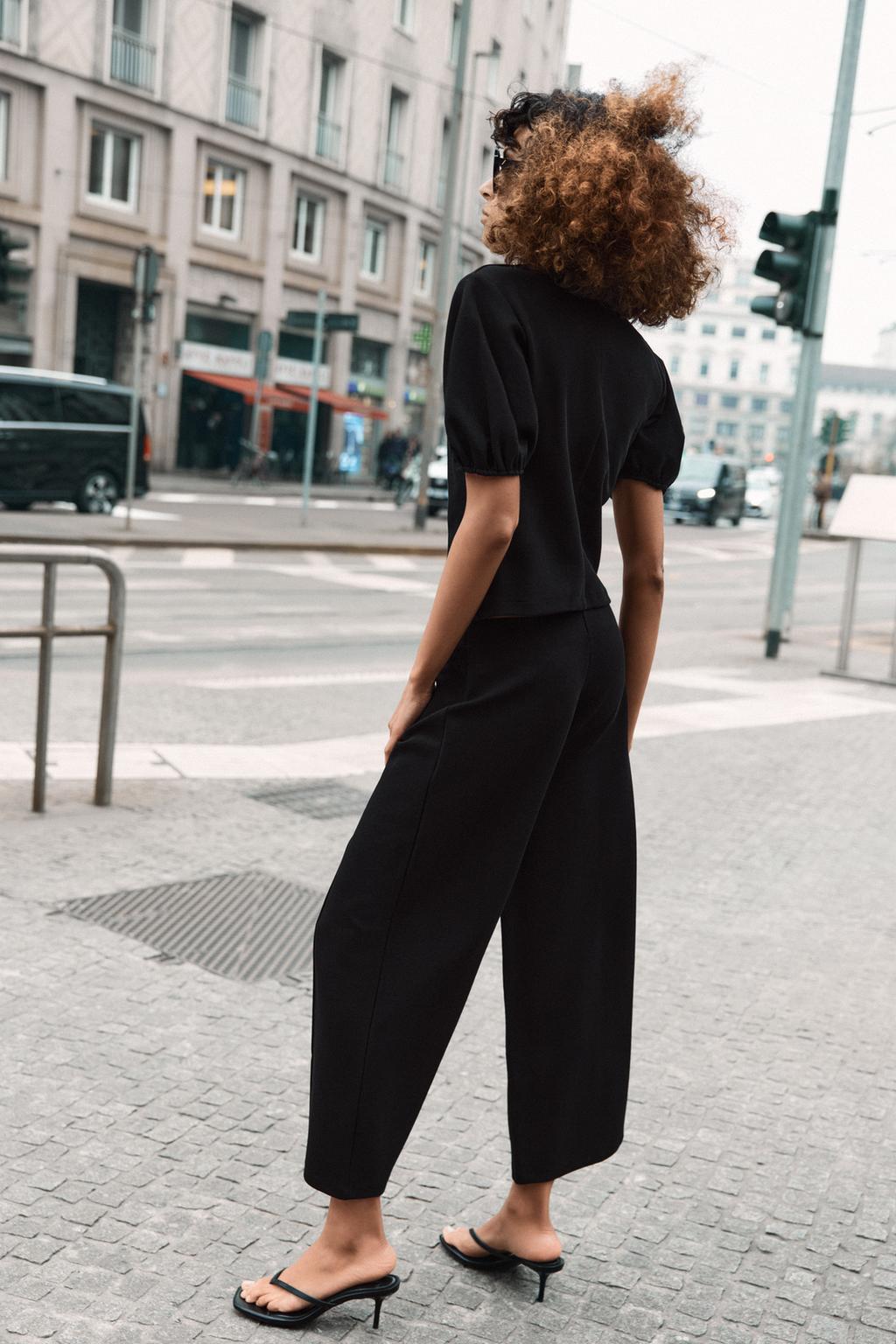 ТОП С ОБЪЕМНЫМИ РУКАВАМИ