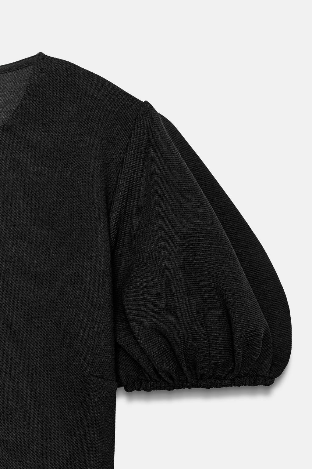 ТОП С ОБЪЕМНЫМИ РУКАВАМИ