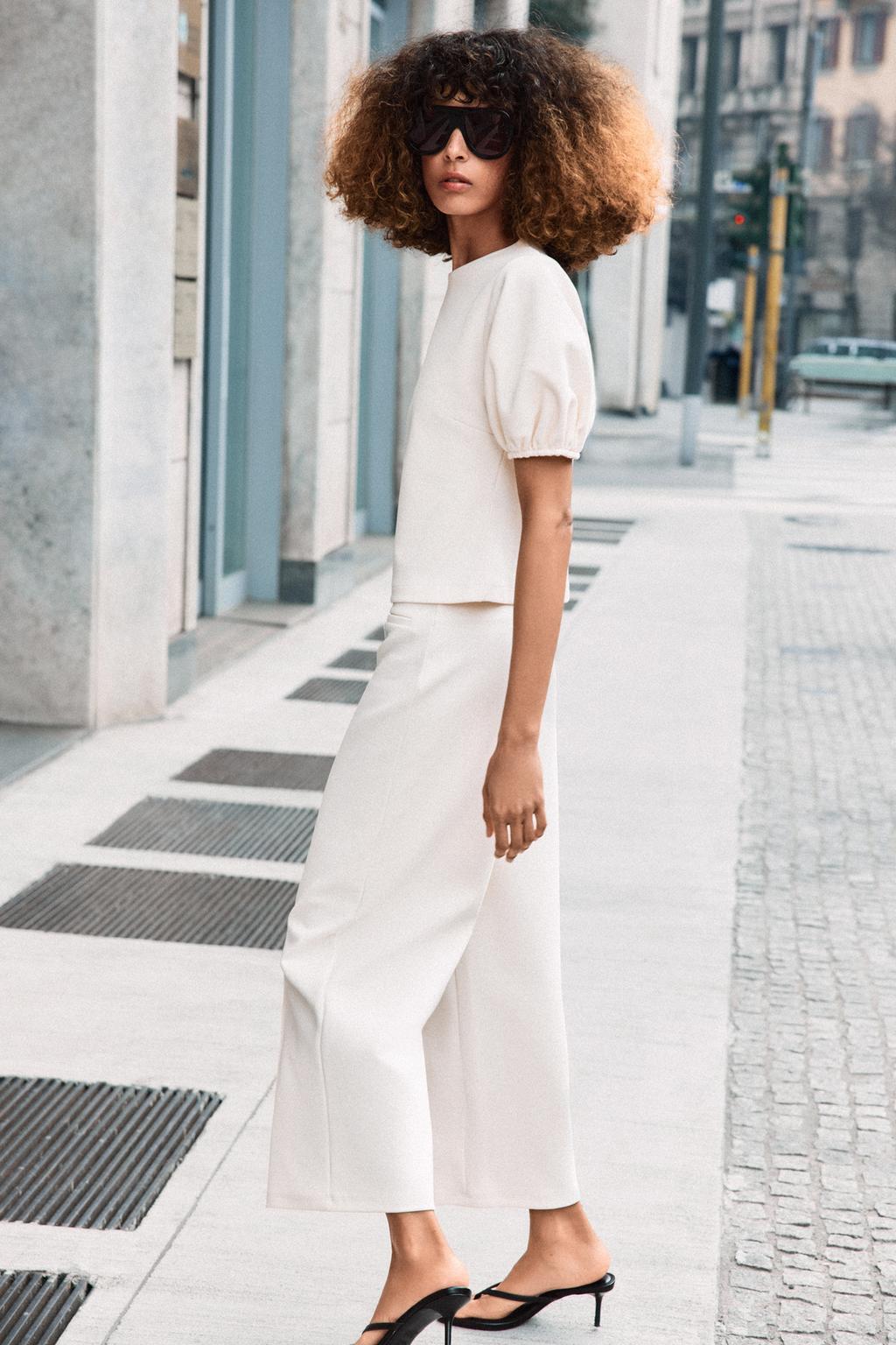 ТОП С ОБЪЕМНЫМИ РУКАВАМИ