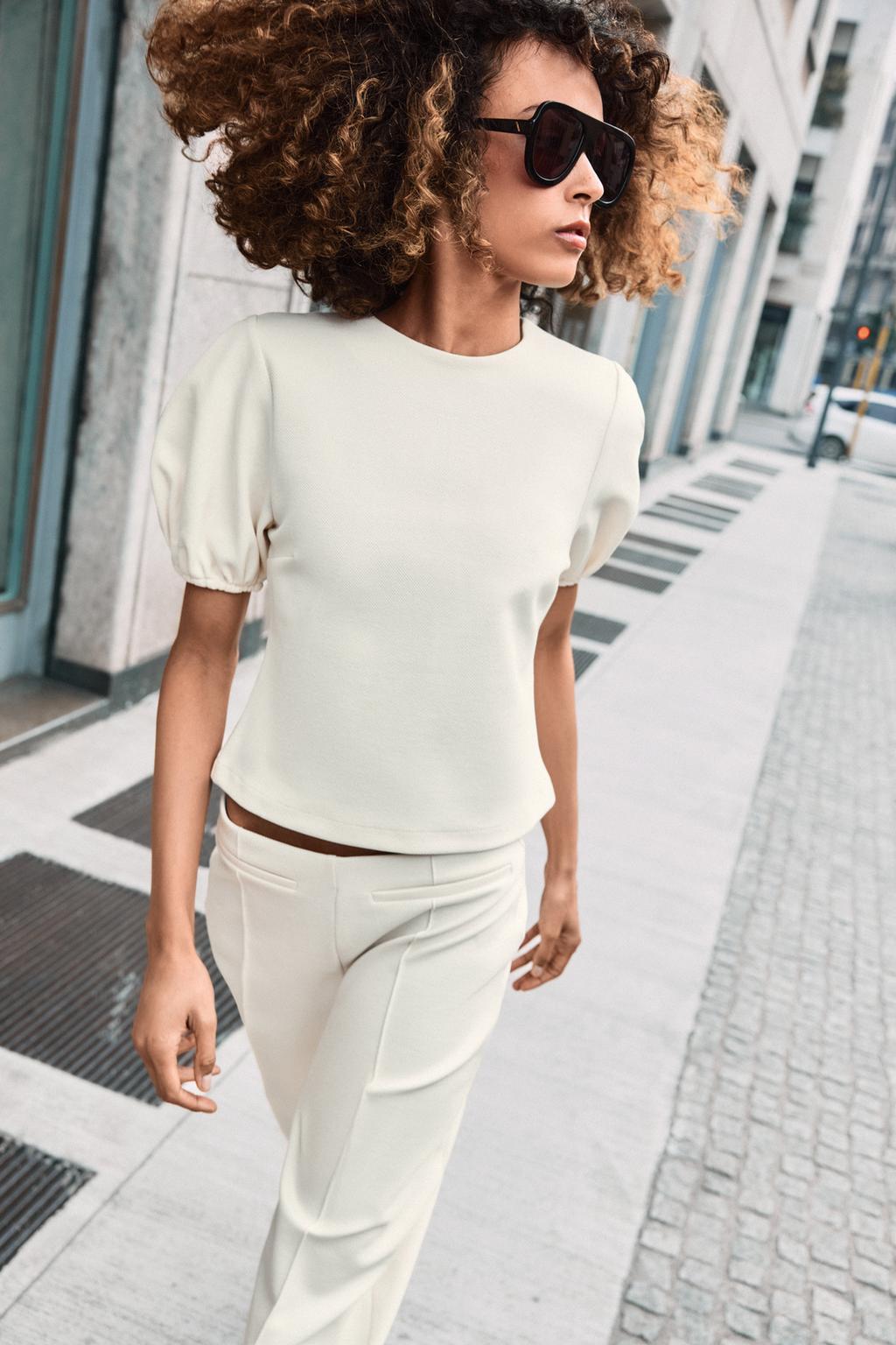 ТОП С ОБЪЕМНЫМИ РУКАВАМИ