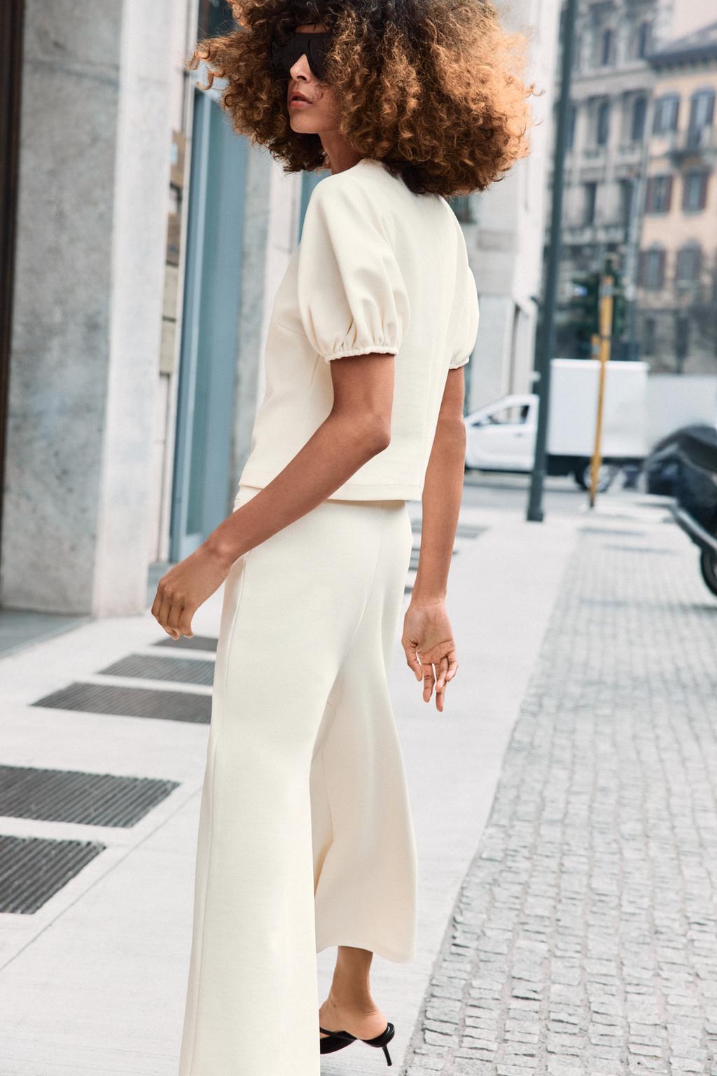 ТОП С ОБЪЕМНЫМИ РУКАВАМИ