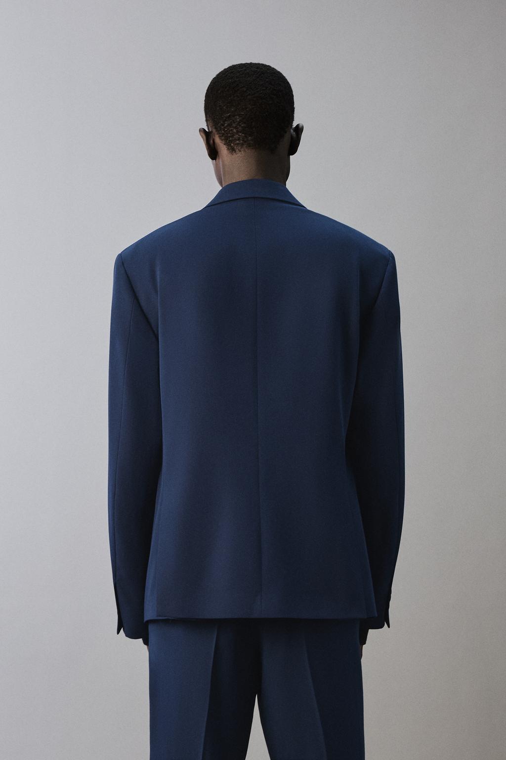 КОСТЮМНЫЙ ПИДЖАК КОМФОРТНОЙ ПОСАДКИ