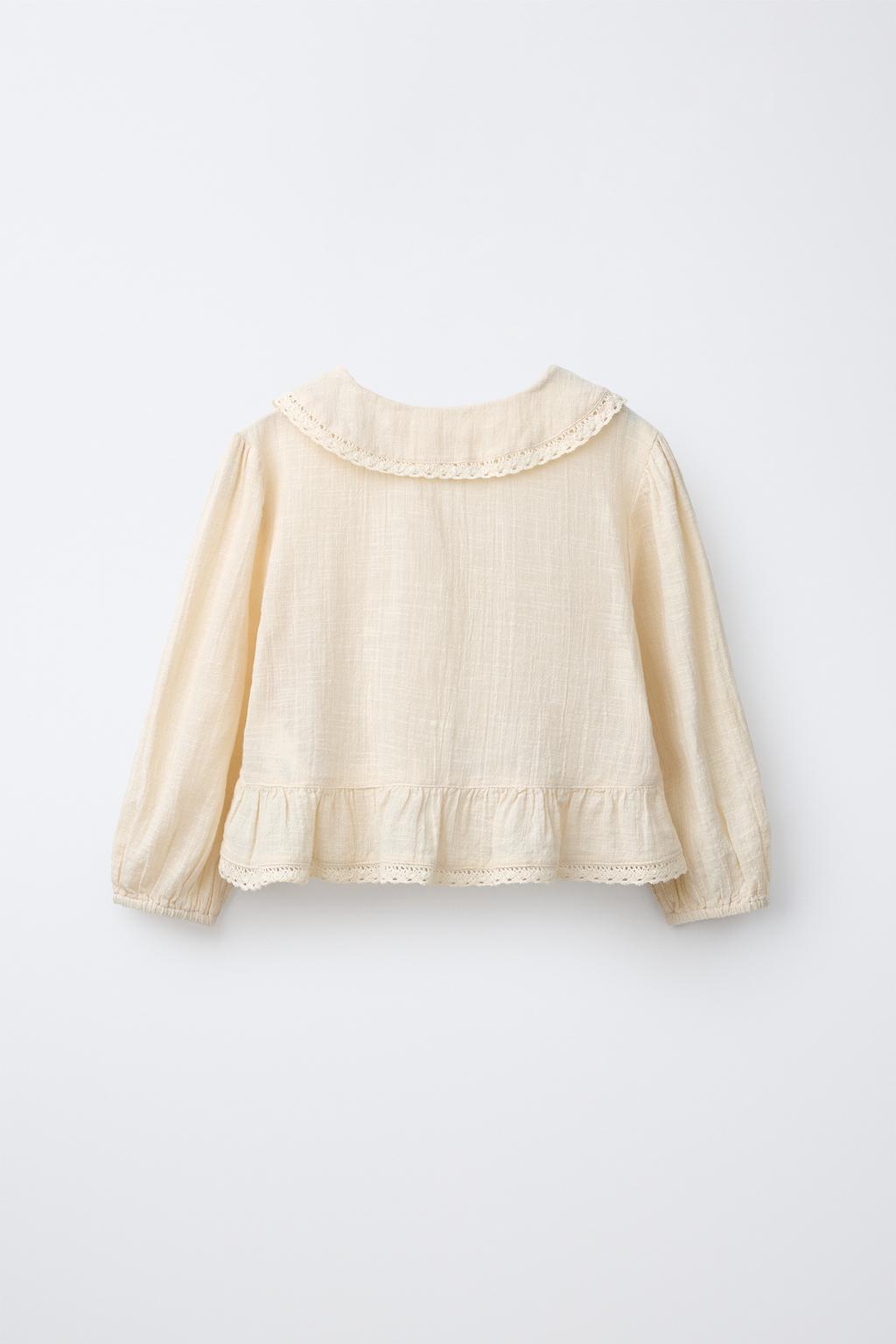 Рубашка с кружевными оборками