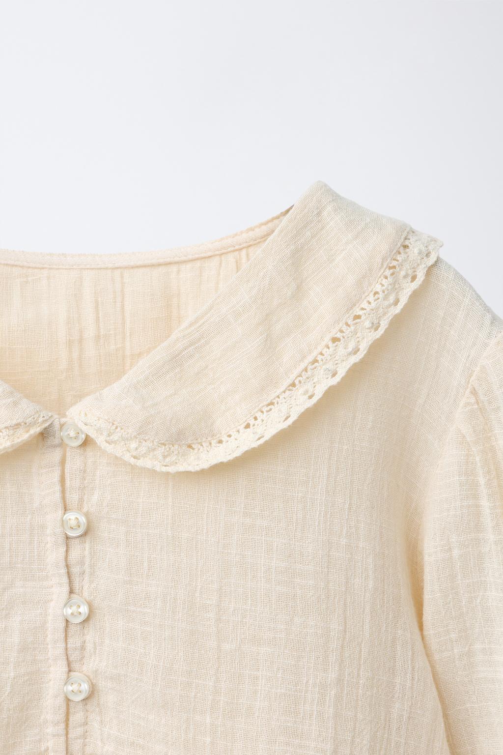 Рубашка с кружевными оборками