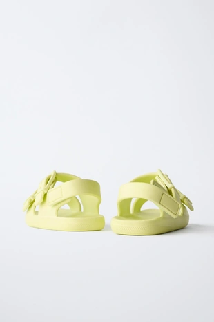 Резиновые сандалии с пряжками- Заказать в России