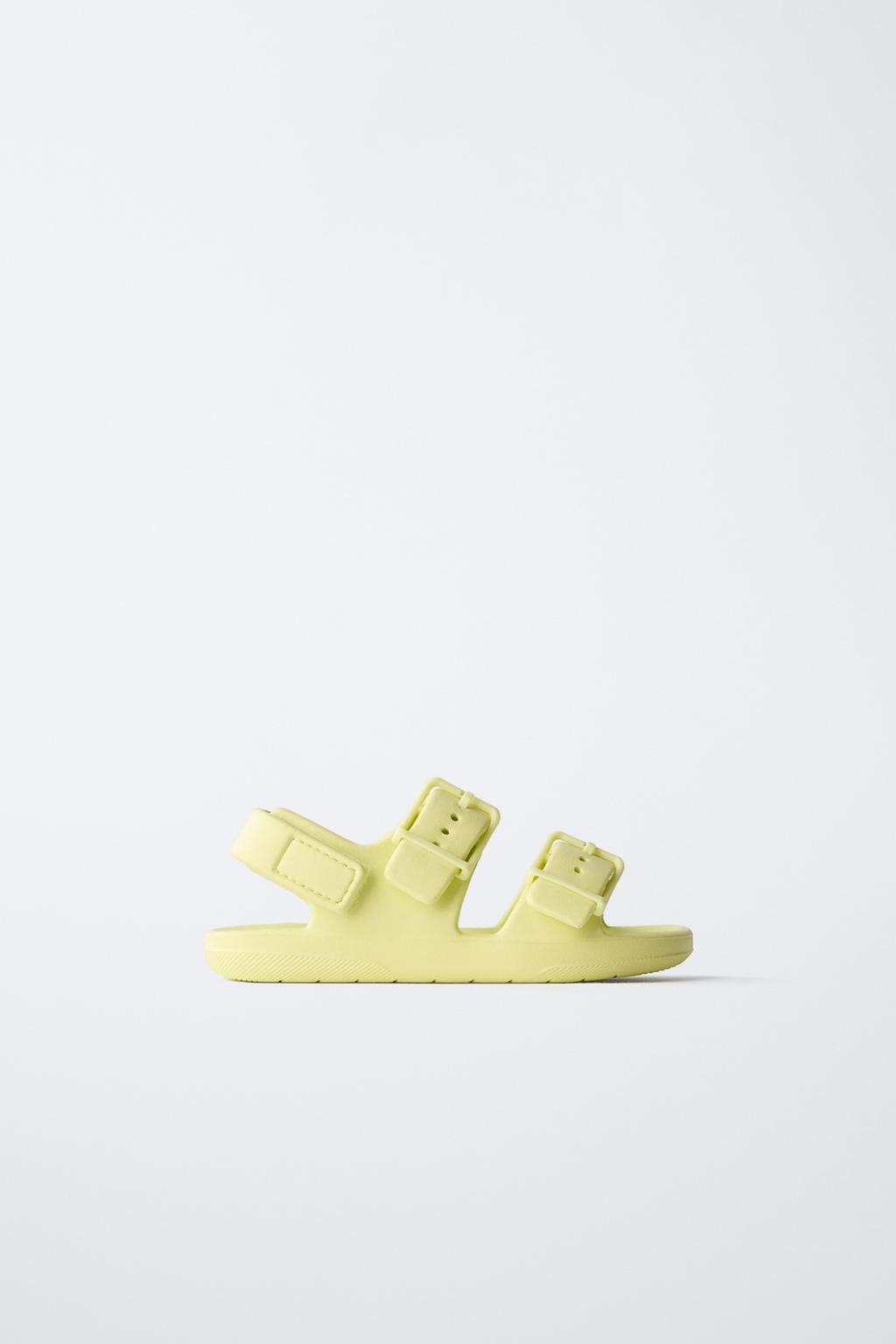 РЕЗИНОВЫЕ САНДАЛИИ С ПРЯЖКАМИ