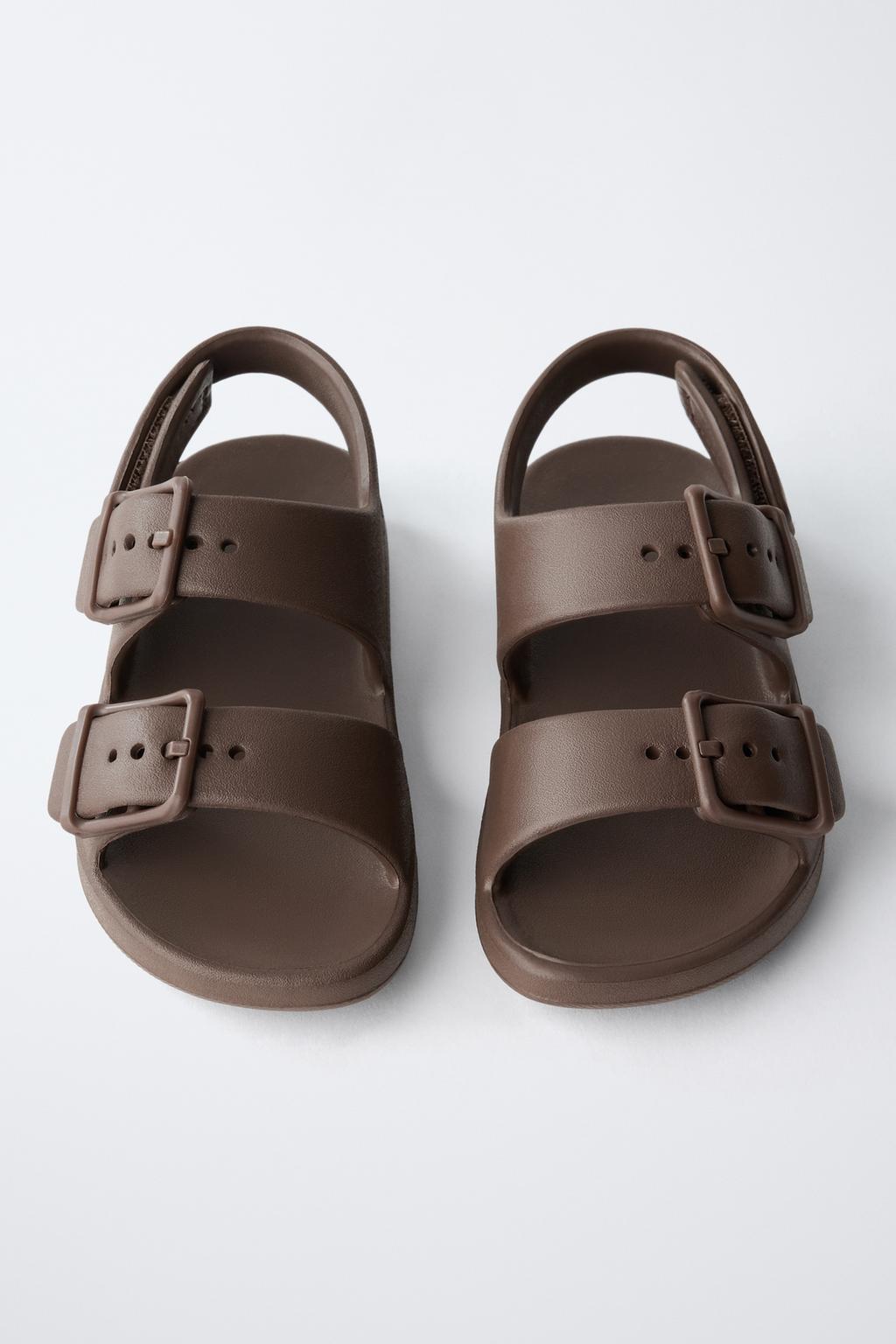 РЕЗИНОВЫЕ САНДАЛИИ С ПРЯЖКАМИ