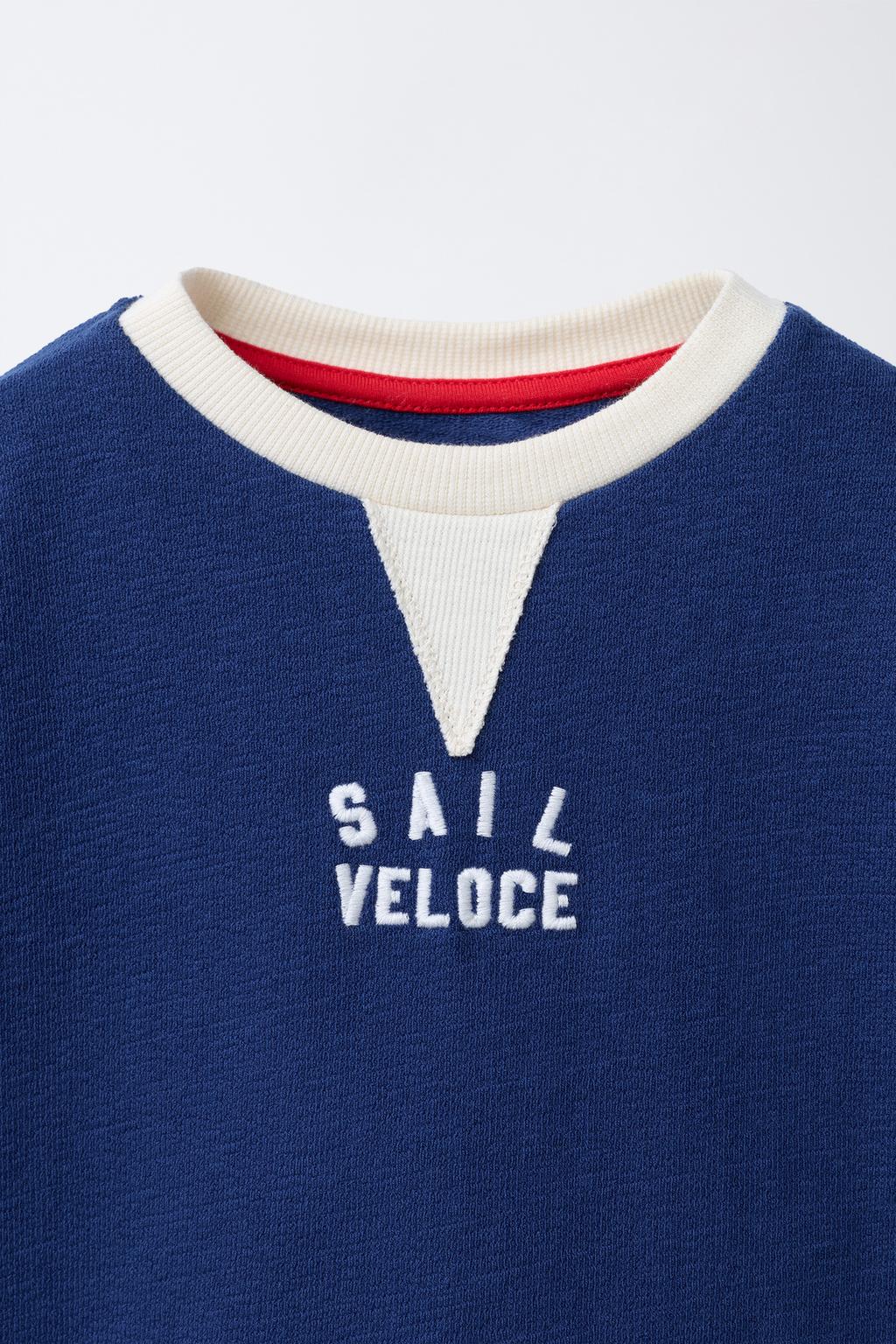 ФУТБОЛКА С ВЫШИТОЙ НАДПИСЬЮ