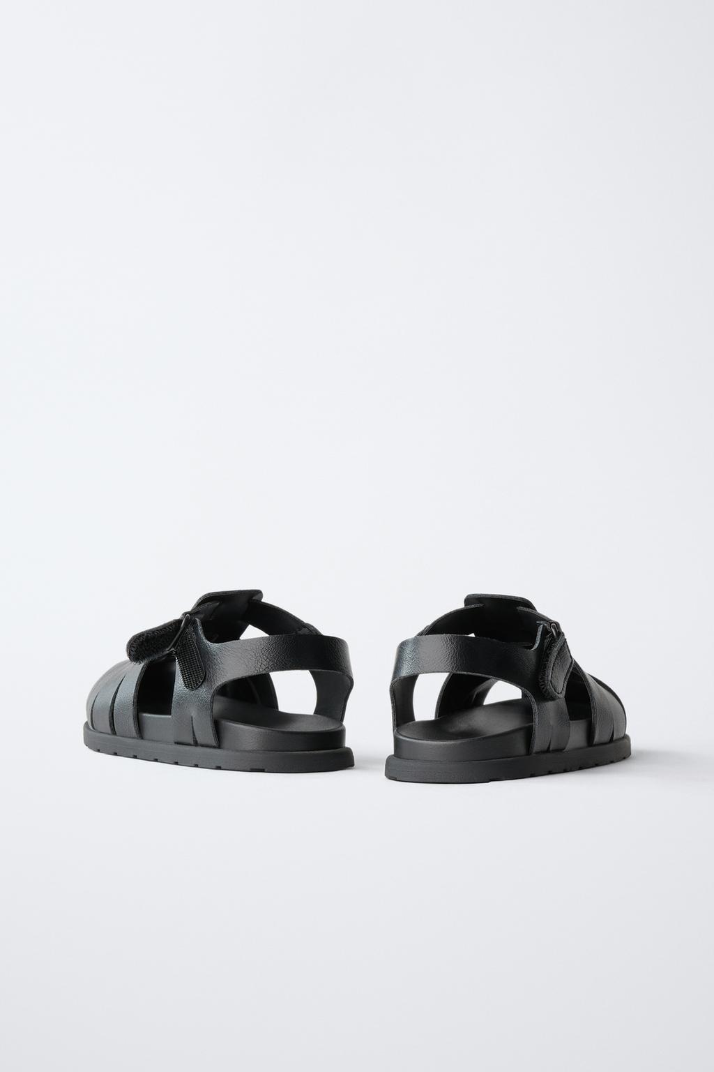 САНДАЛИИ С РЕМЕШКАМИ