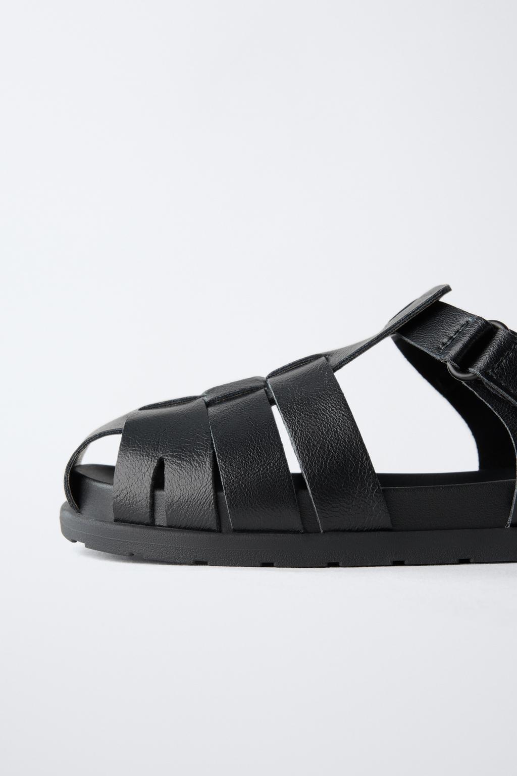 САНДАЛИИ С РЕМЕШКАМИ