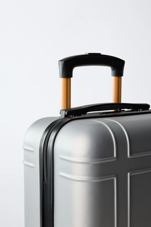 Разноцветный чемодан- Заказать в России