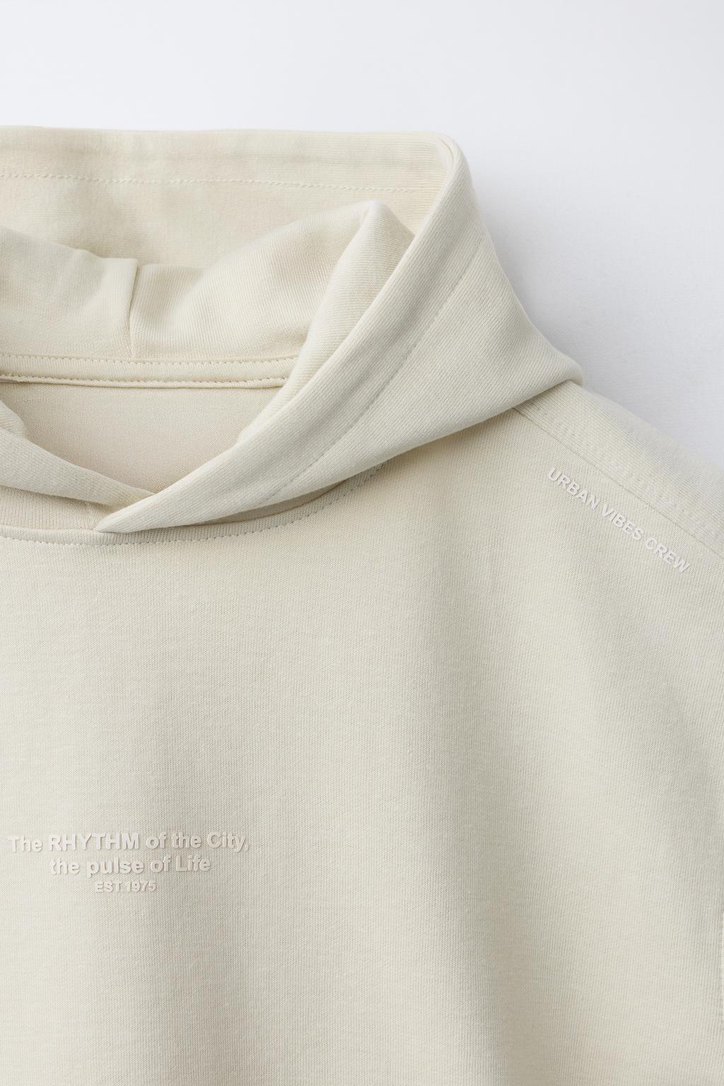 КОМПЛЕКТ ИЗ ТОЛСТОВКИ С КАПЮШОНОМ И ШОРТОВ ИЗ ТКАНИ ИНТЕРЛОК