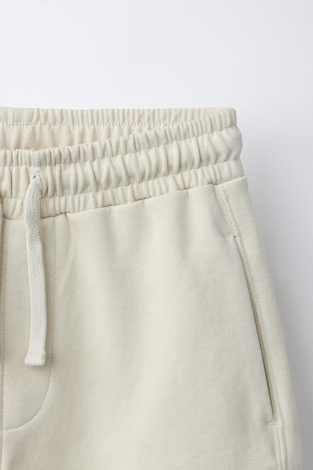 КОМПЛЕКТ ИЗ ТОЛСТОВКИ С КАПЮШОНОМ И ШОРТОВ ИЗ ТКАНИ ИНТЕРЛОК