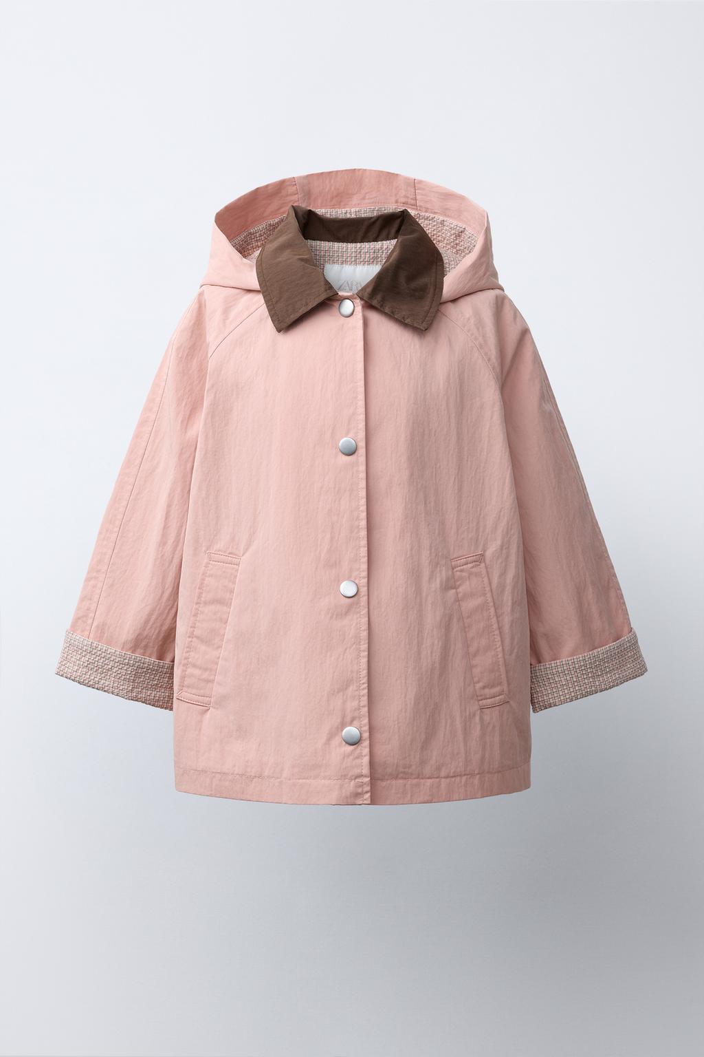 ЛЕГКАЯ ПАРКА С КАПЮШОНОМ