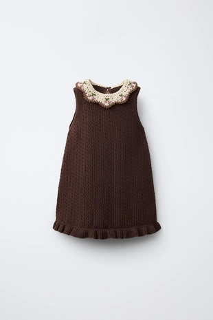 Вязаное платье с деталями крючком- Заказать в России