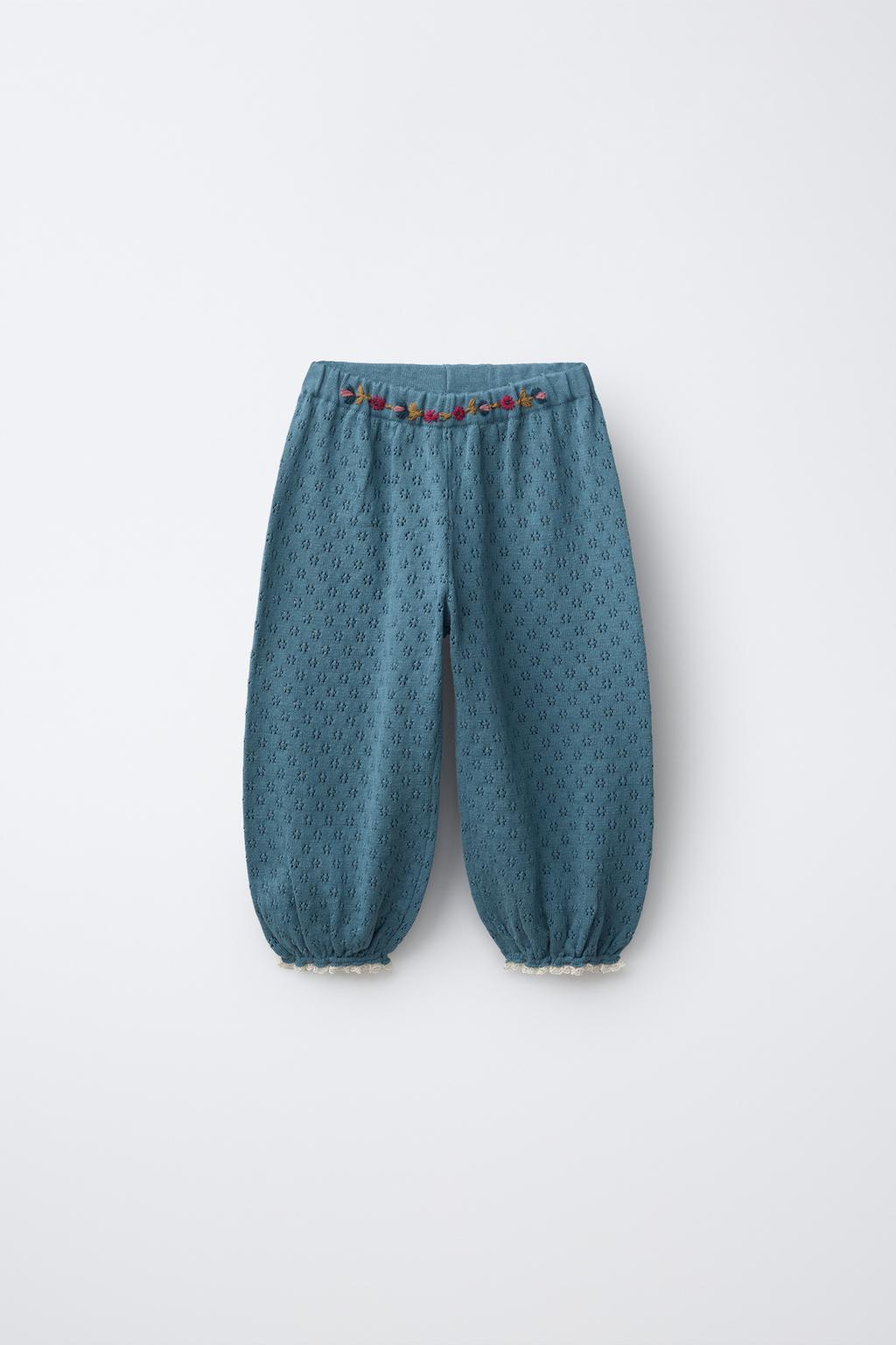 ТРИКОТАЖНЫЕ БРЮКИ С ВЫШИТЫМИ ЦВЕТАМИ