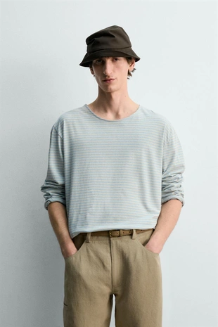 Жаккардовая футболка в полоску лимитированная серия