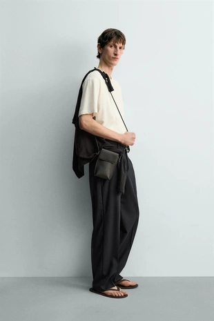 Футболка свободного кроя из хлопка и льна