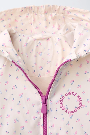 Легкий дождевик с цветочным принтом WATER REPELLENT- Заказать в России