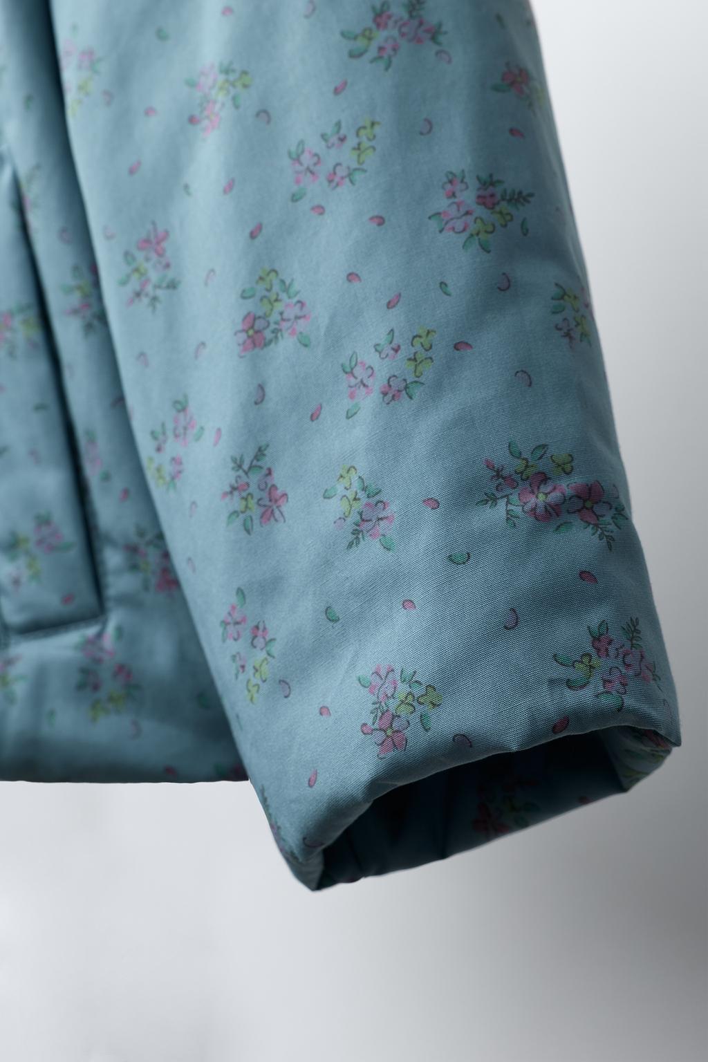 ЖАКЕТ С ЦВЕТОЧНЫМ ПРИНТОМ