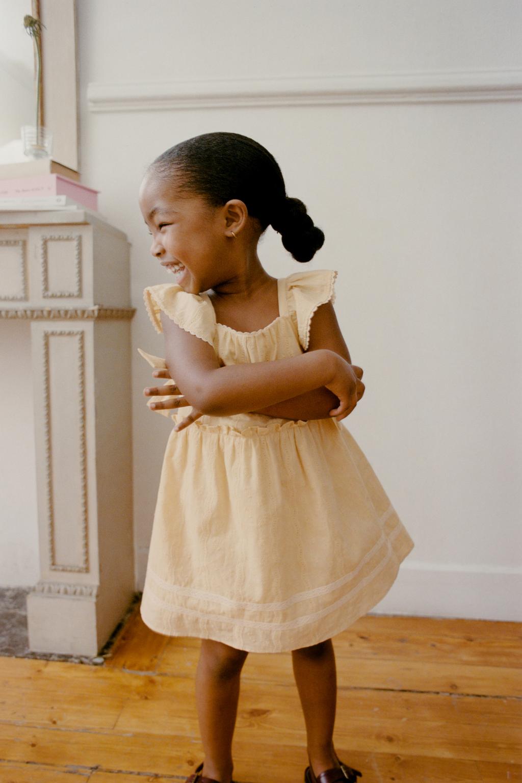 ПЛАТЬЕ С БАНТАМИ И КРУЖЕВОМ