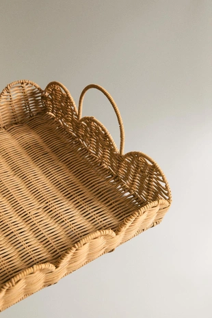 Прямоугольный плетеный лоток с волнистыми краями- Заказать в России