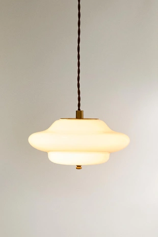 Потолочный светильник с опаловым стеклом- Заказать в России