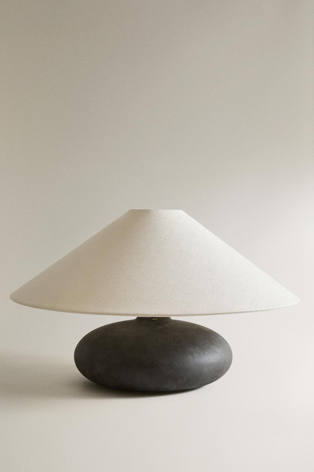 Керамическая настольная лампа