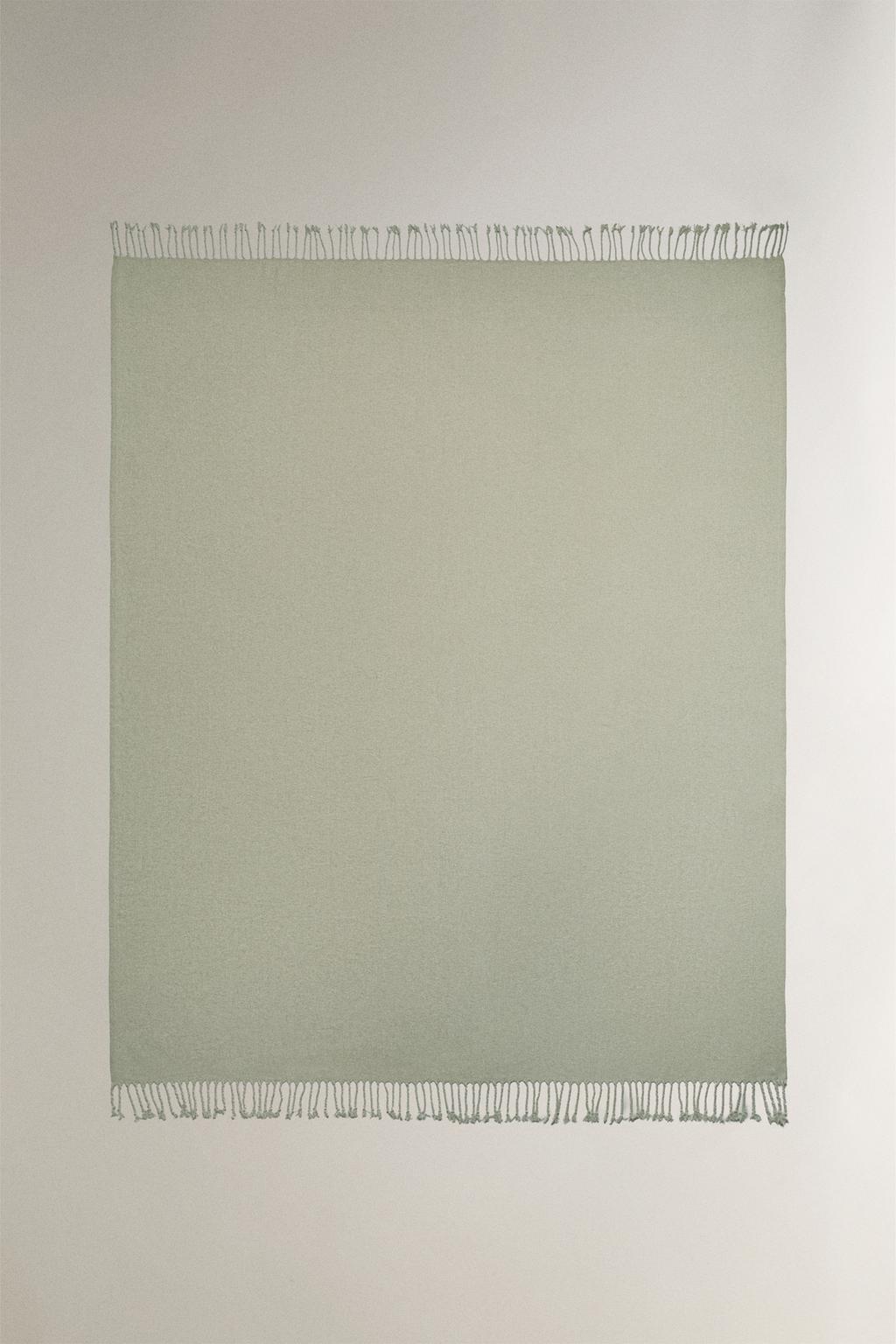 Плед из шениля с бахромой