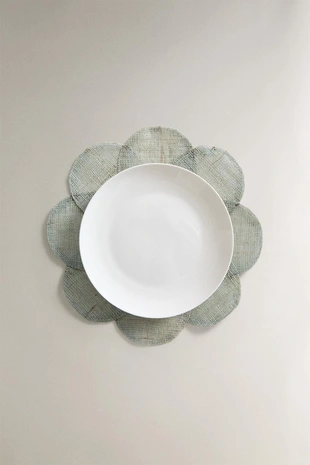 Плетеная салфетка FLOWER RAMIE- Заказать в России