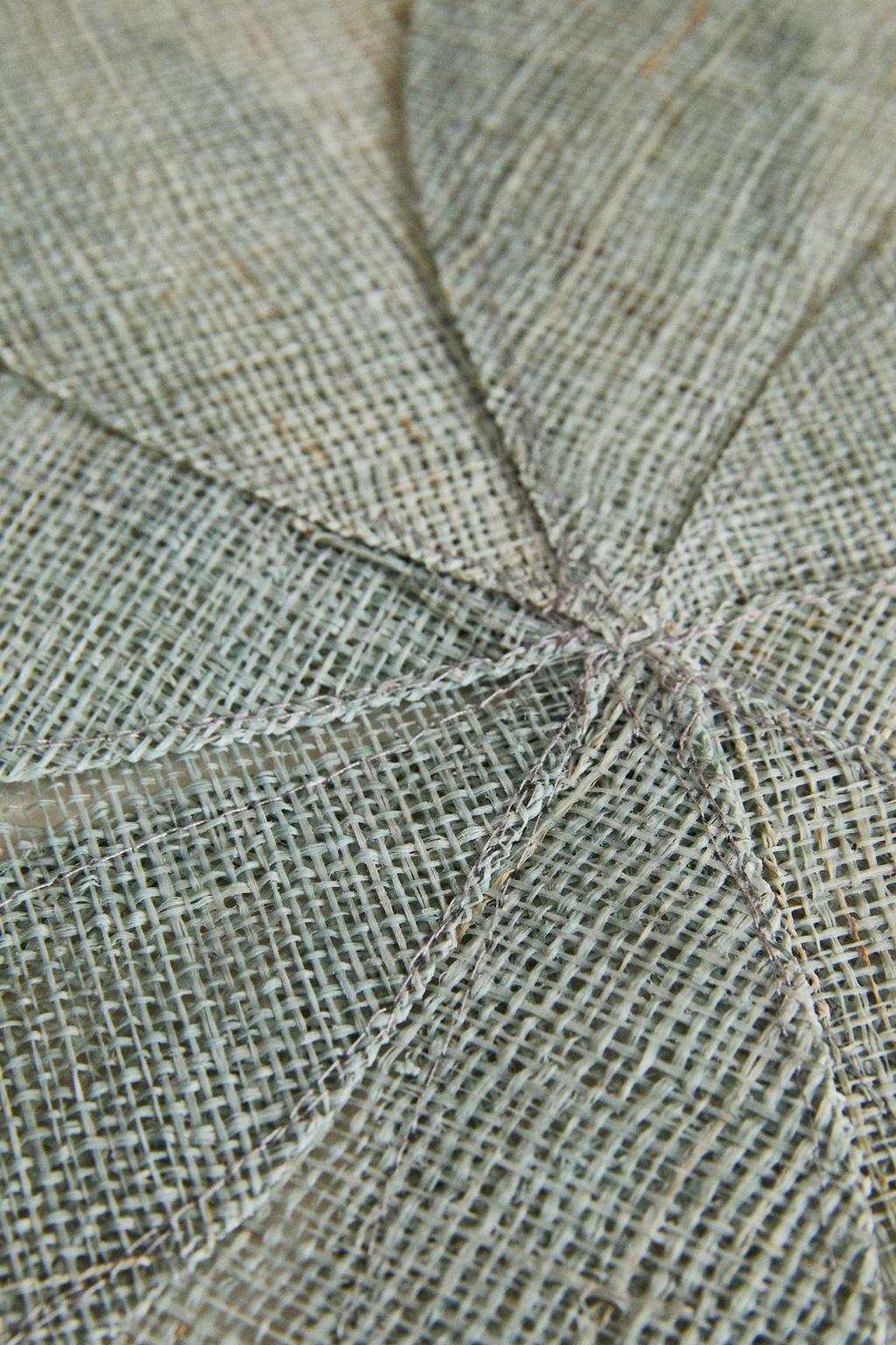 Плетеная салфетка flower ramie