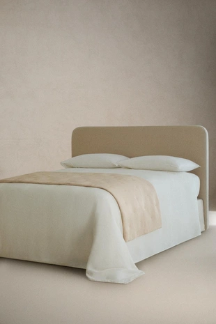 Стеганое одеяло для края кровати с плиссировкой