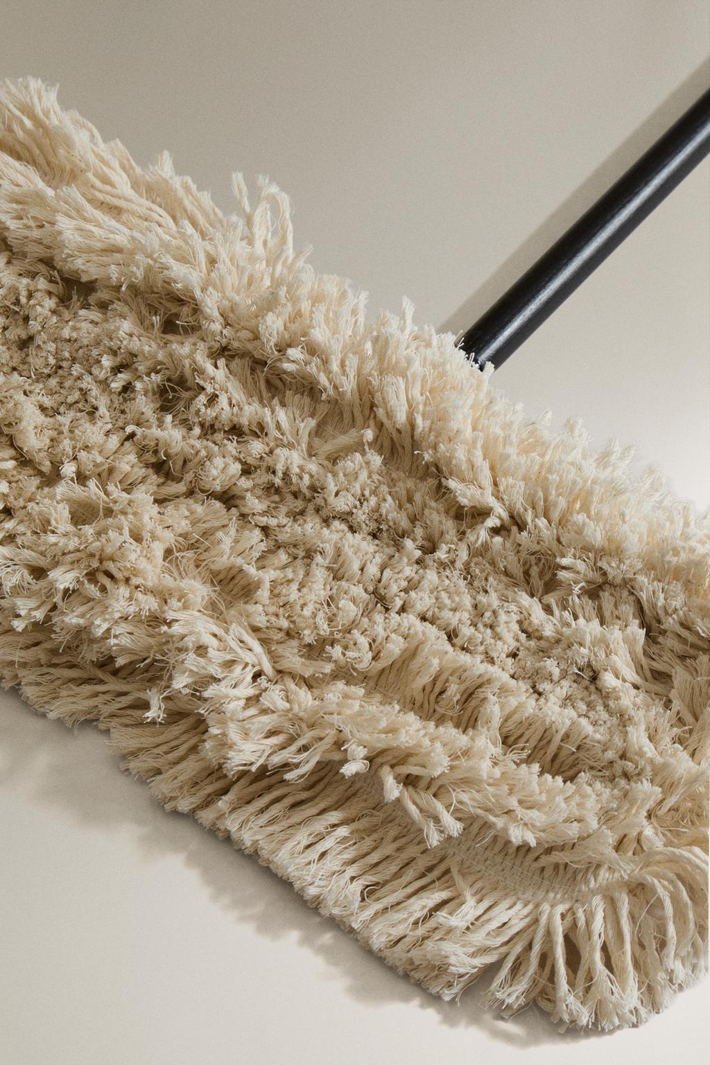 Деревянная швабра