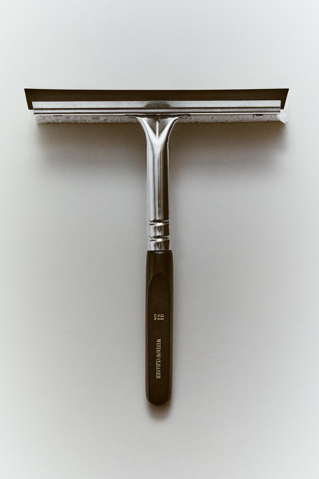 Стеклоочиститель с деревянной ручкой