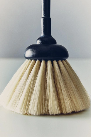 Деревянная щетка- Заказать в России