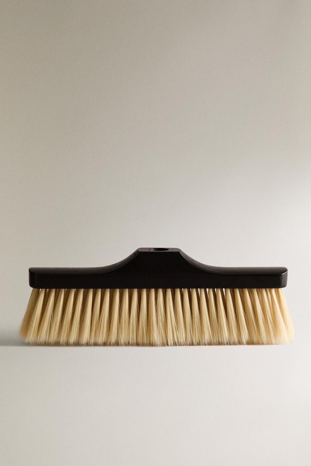 Деревянная насадка для метлы