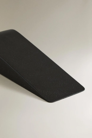 Деревянная дверная упорная заглушка- Заказать в России