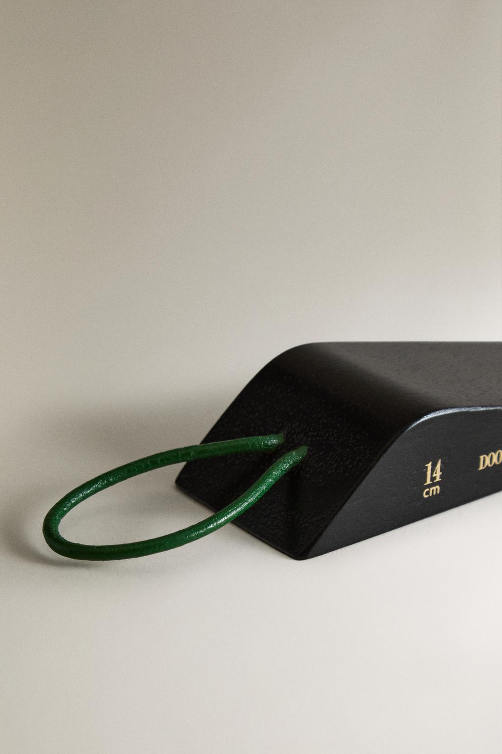 Деревянная дверная упорная заглушка