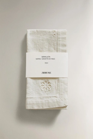 Набор салфеток с вышивкой кроя (набор из 2 штук)- Заказать в России