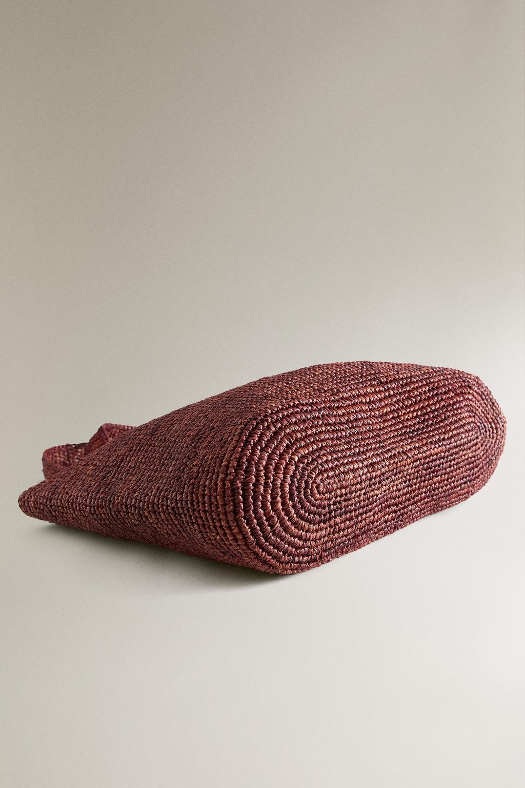 Сумка из рафии с плечевыми ремнями