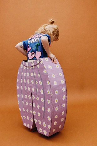 Футболка с нашивкой из махровой ткани