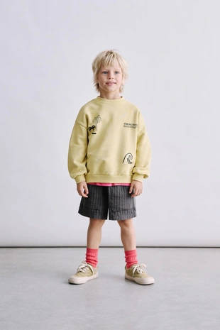 Шорты-бермуды с текстурой и комбинированными деталями- Заказать в России