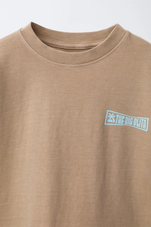 Футболка с логотипом