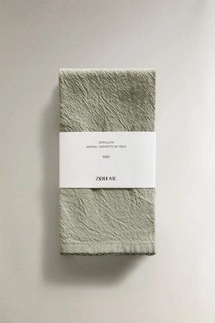 Набор наволочек с аппликацией из просто окрашенной нити (набор из 2)- Заказать в России