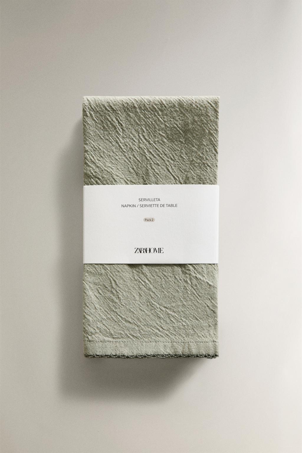 Набор наволочек с аппликацией из просто окрашенной нити (набор из 2)