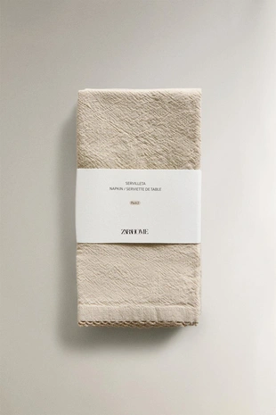 Набор однотонных салфеток с вышитым узором (набор из 2)- Заказать в России