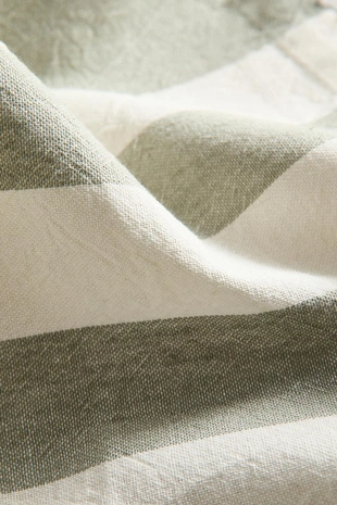 Скатерть с полосками изокрашенной нити- Заказать в России