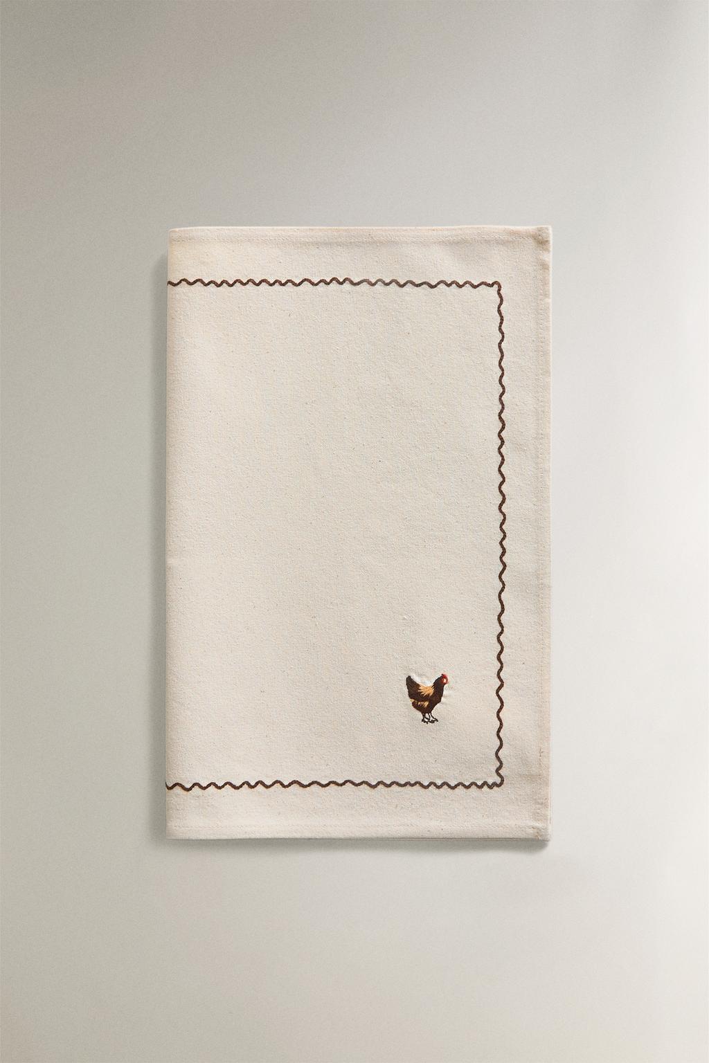 Хлопковый подстаканник с вышитой отделкой по краю