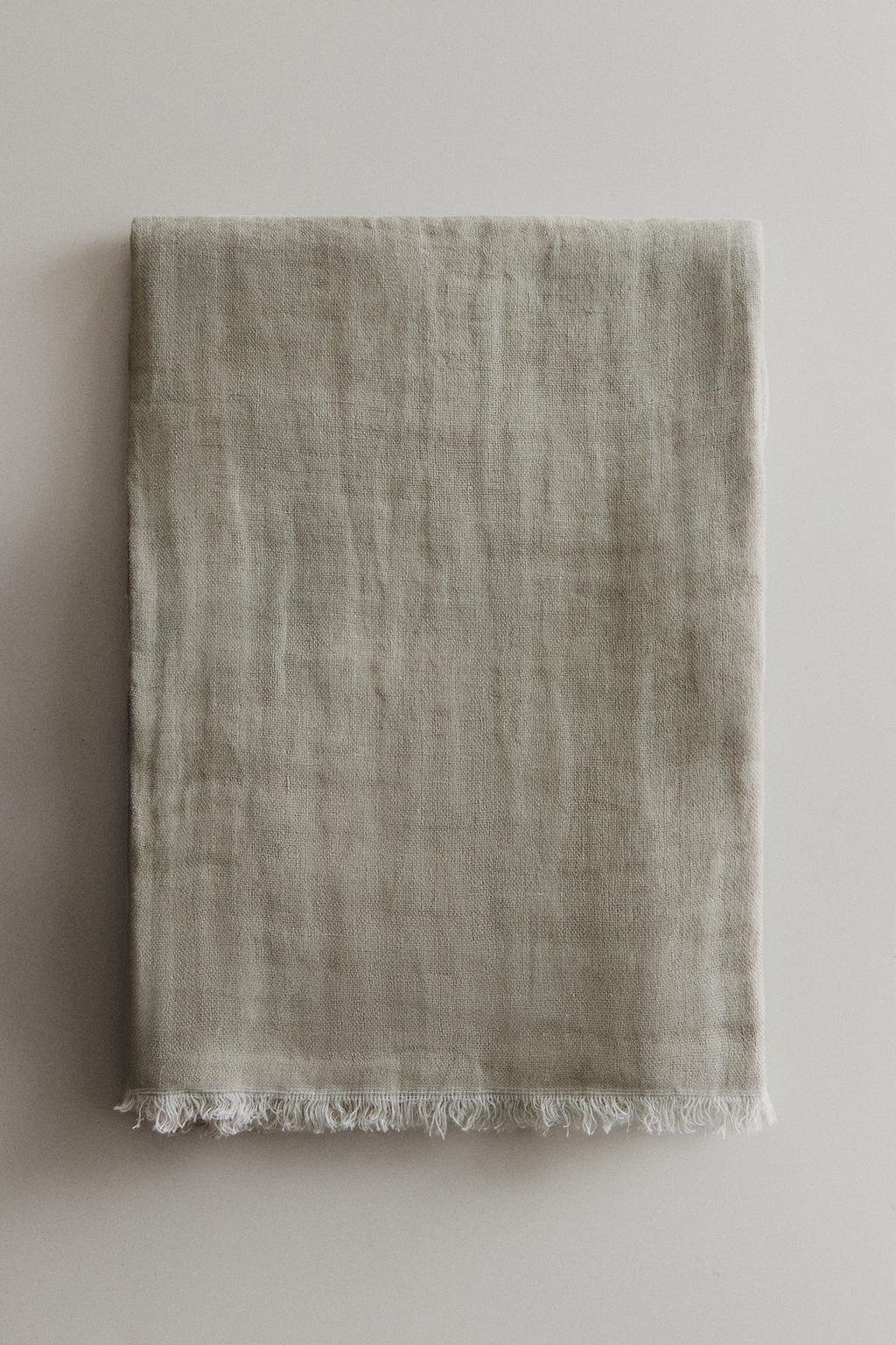 Плед из льна в клетку